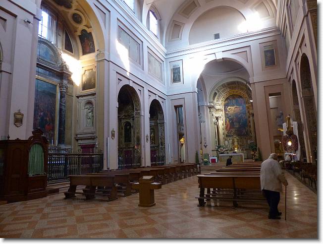 Clicca per scorrere le foto originali ingrandite