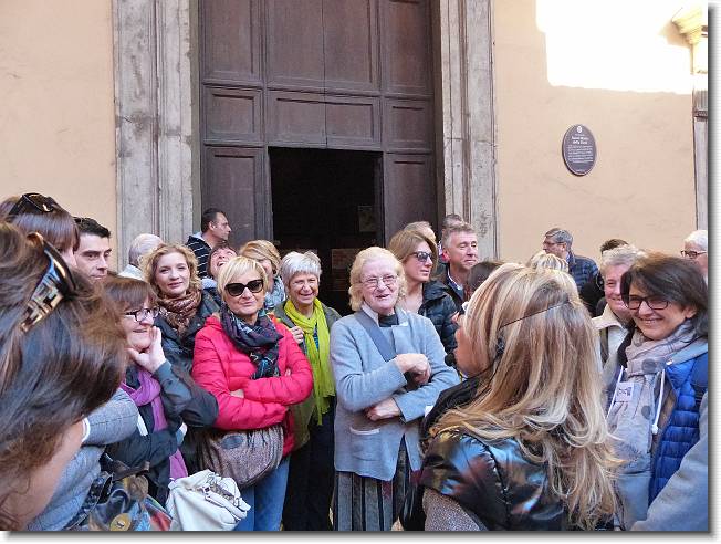 Clicca per scorrere le foto originali ingrandite