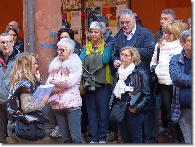 Clicca per scorrere le foto originali ingrandite