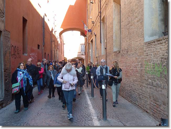 Clicca per scorrere le foto originali ingrandite