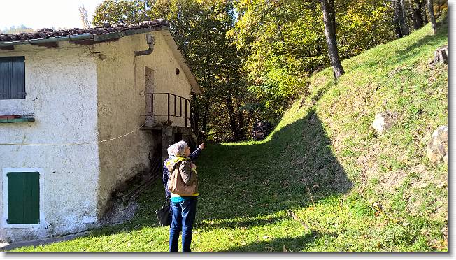 Clicca per scorrere le foto originali ingrandite
