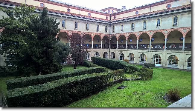 Clicca per scorrere le foto originali ingrandite