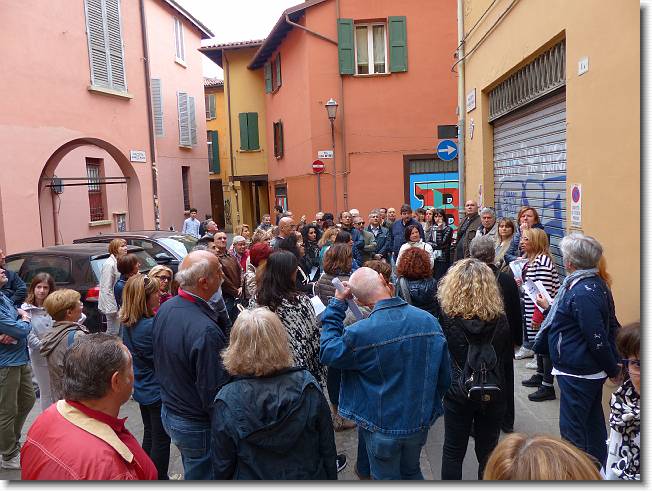 Clicca per scorrere le foto originali ingrandite