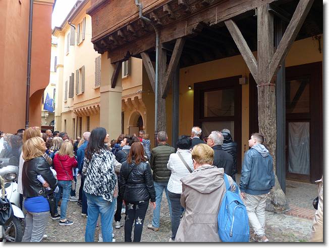 Clicca per scorrere le foto originali ingrandite