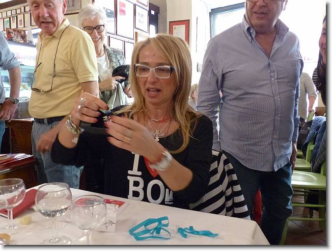 Clicca per scorrere le foto originali ingrandite