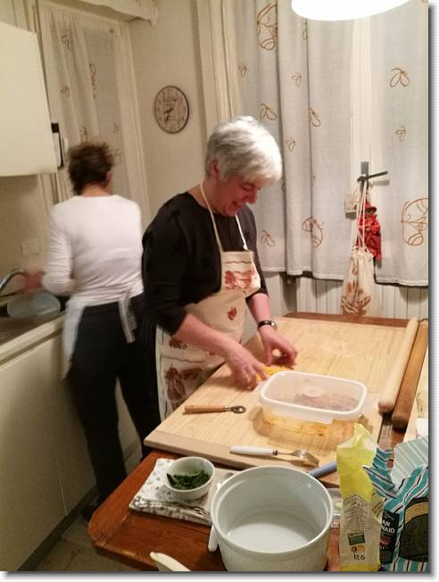 Clicca per scorrere le foto originali ingrandite