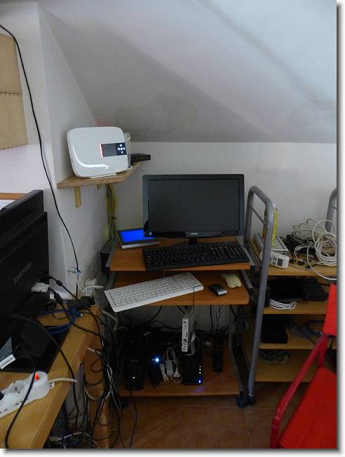 Clicca per scorrere le foto originali ingrandite