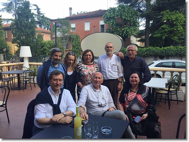 Clicca per scorrere le foto originali ingrandite