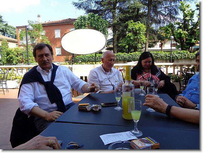 Clicca per scorrere le foto originali ingrandite
