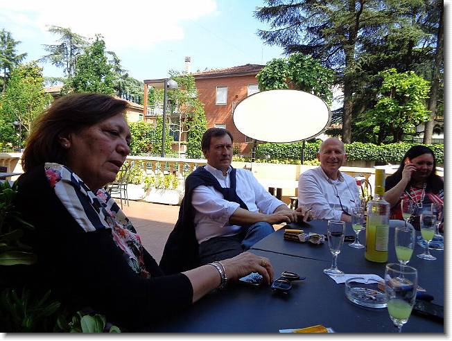 Clicca per scorrere le foto originali ingrandite