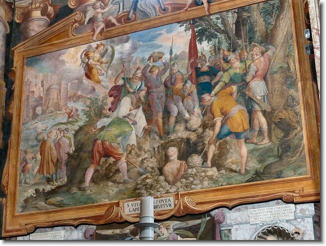 Clicca per scorrere le foto originali ingrandite