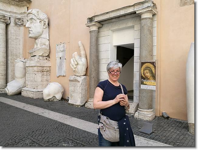 Clicca per scorrere le foto originali ingrandite