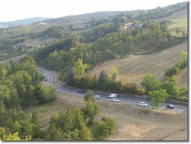 Clicca per scorrere le foto originali ingrandite