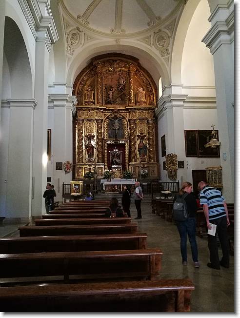 Clicca per scorrere le foto originali ingrandite