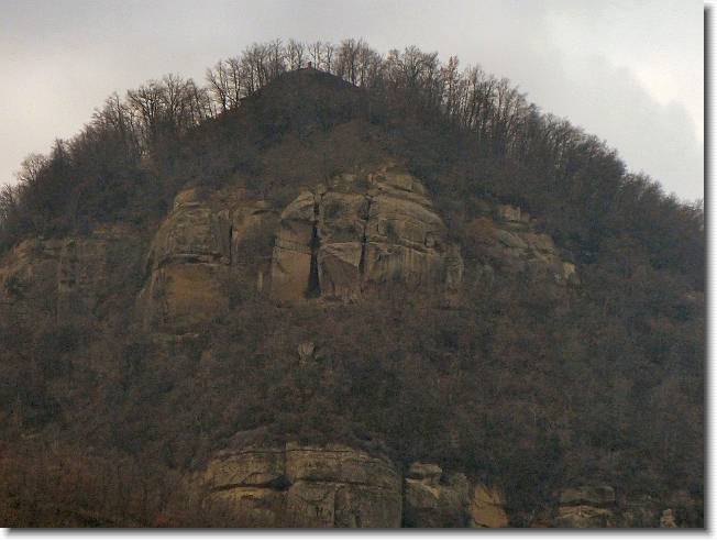 Clicca per scorrere le foto originali ingrandite