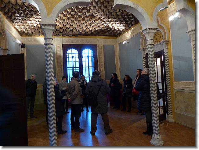 Clicca per scorrere le foto originali ingrandite
