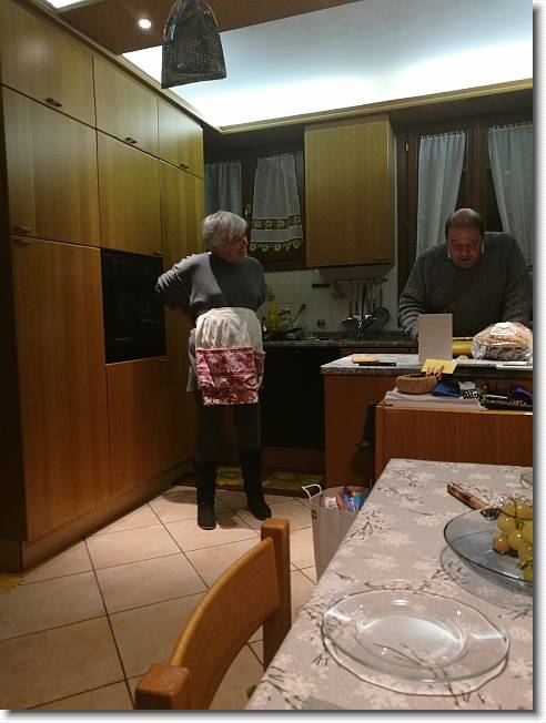 Clicca per scorrere le foto originali ingrandite