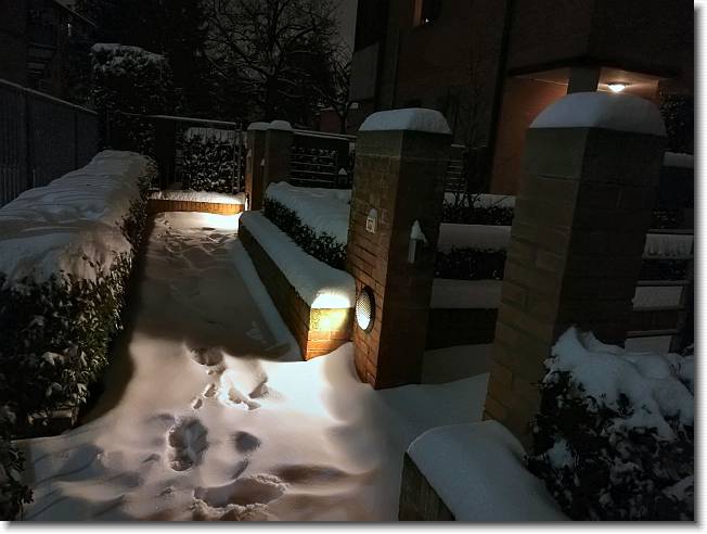 Clicca per scorrere le foto originali ingrandite