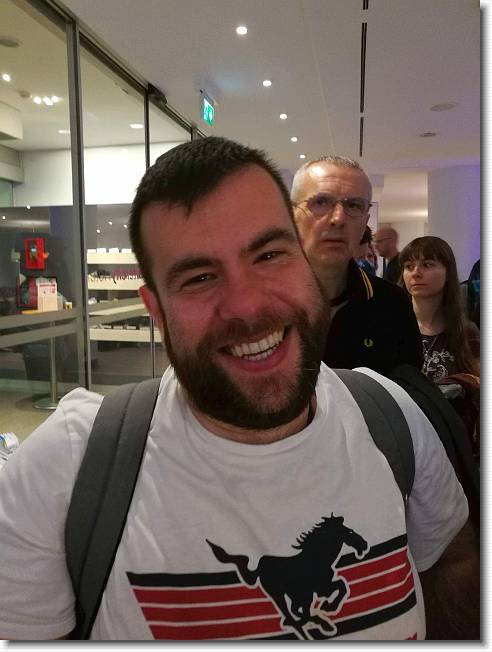 Clicca per scorrere le foto originali ingrandite