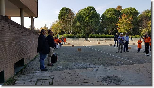 Clicca per scorrere le foto originali ingrandite