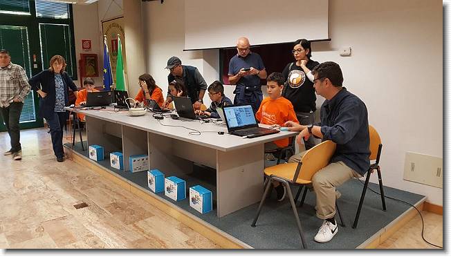 Clicca per scorrere le foto originali ingrandite