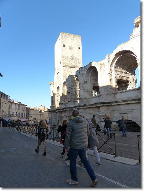 Clicca per scorrere le foto originali ingrandite