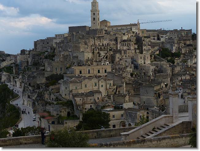 Clicca per scorrere le foto originali ingrandite