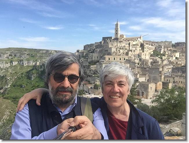 Clicca per scorrere le foto originali ingrandite