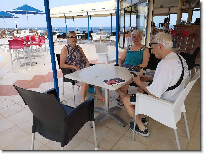 Clicca per scorrere le foto originali ingrandite