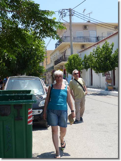 Clicca per scorrere le foto originali ingrandite