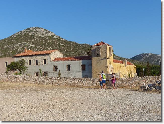 Clicca per scorrere le foto originali ingrandite
