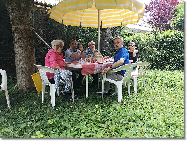 Clicca per scorrere le foto originali ingrandite