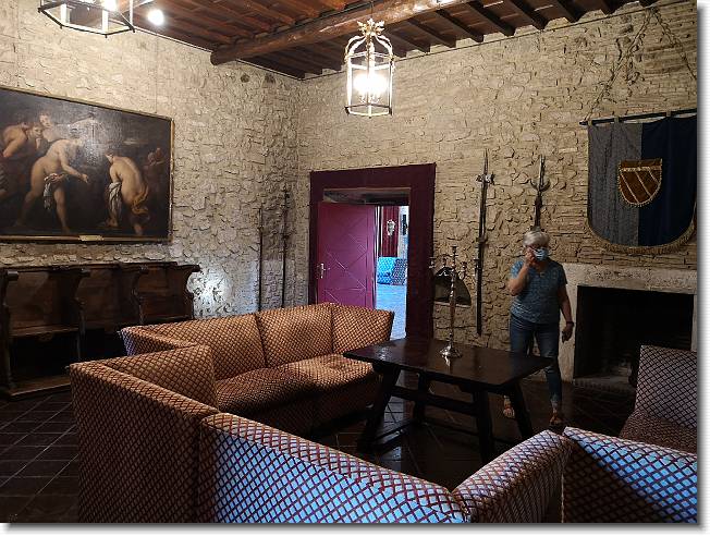 Clicca per scorrere le foto originali ingrandite