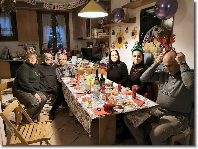 Clicca per scorrere le foto originali ingrandite