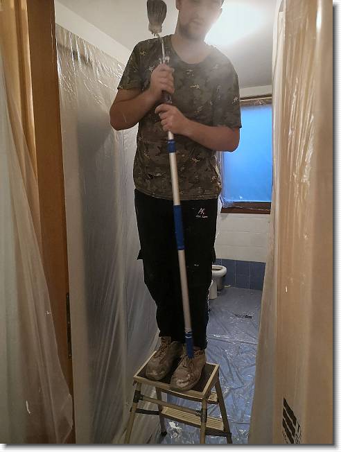 Clicca per scorrere le foto originali ingrandite