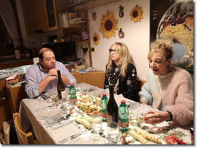 Clicca per scorrere le foto originali ingrandite