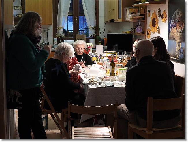 Clicca per scorrere le foto originali ingrandite