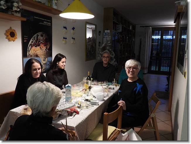 Clicca per scorrere le foto originali ingrandite