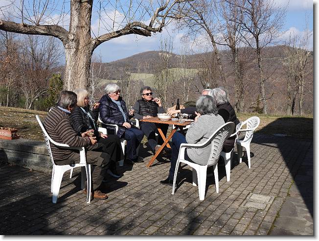 Clicca per scorrere le foto originali ingrandite