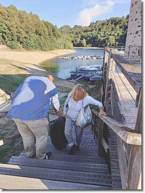 Clicca per scorrere le foto originali ingrandite