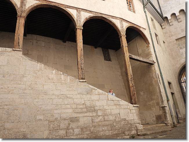Clicca per scorrere le foto originali ingrandite
