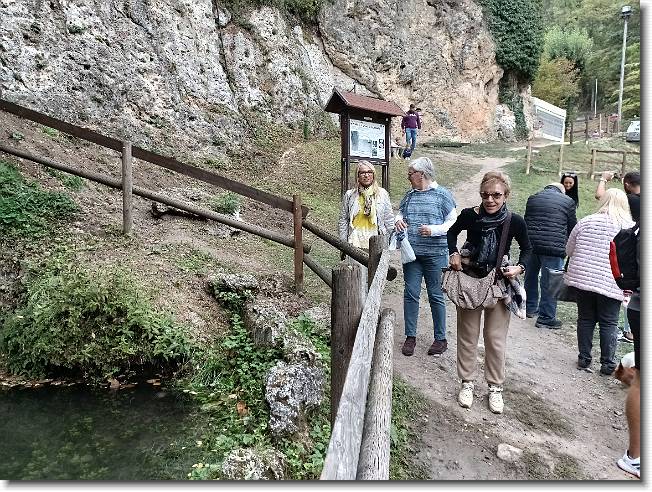 Clicca per scorrere le foto originali ingrandite
