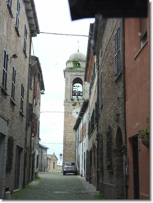 Clicca per scorrere le foto originali ingrandite