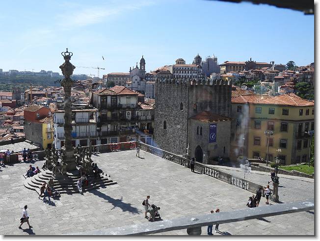 Clicca per scorrere le foto originali ingrandite