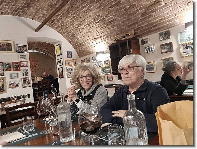 Clicca per scorrere le foto originali ingrandite