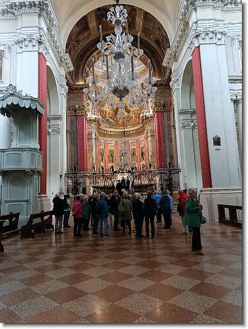 Clicca per scorrere le foto originali ingrandite
