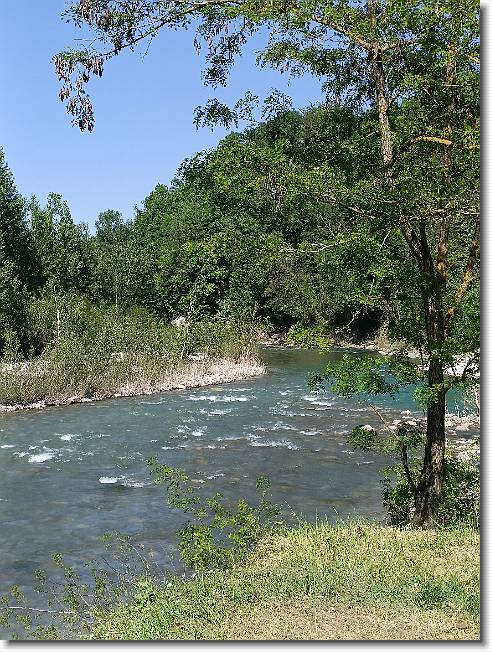 Clicca per scorrere le foto originali ingrandite