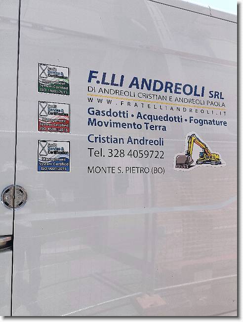 Clicca per scorrere le foto originali ingrandite