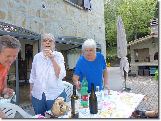 Clicca per scorrere le foto originali ingrandite