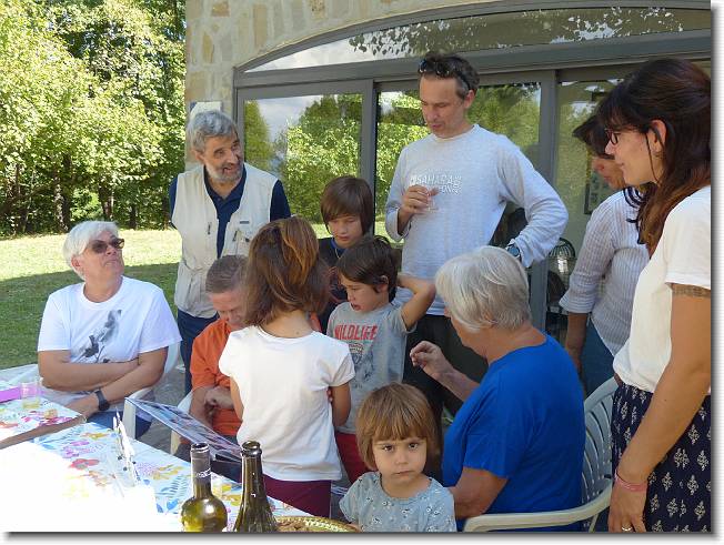 Clicca per scorrere le foto originali ingrandite